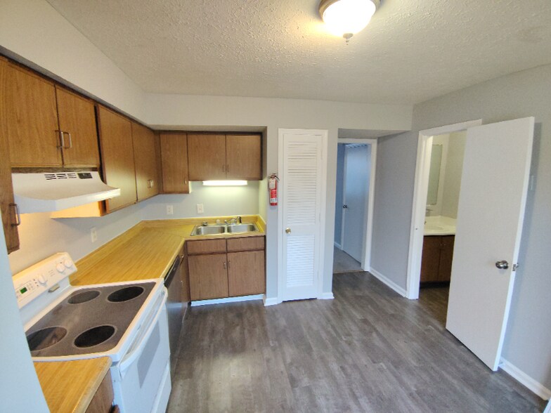 Building Photo - 22 Fonda Dr