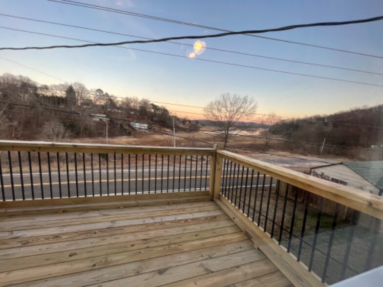 Building Photo - 116 Roberts Ridge