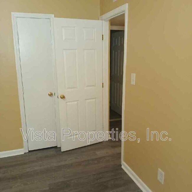 Building Photo - 4119 Glen Hill Manor Dr