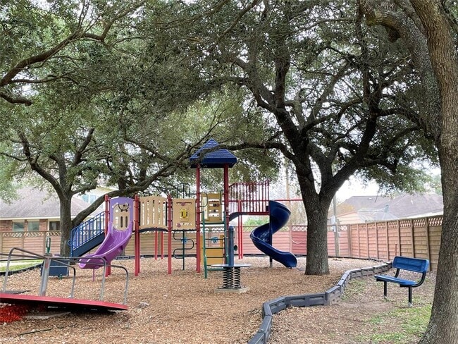 Building Photo - 7018 Brockington Dr