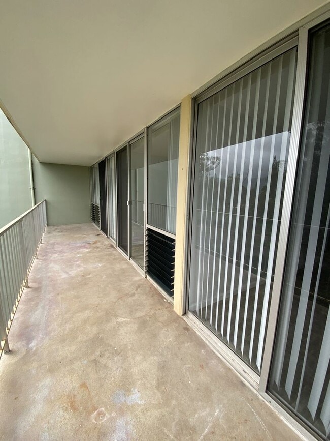 Building Photo - 358NEW