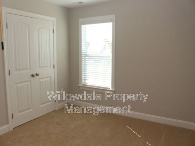 Building Photo - 1121 Matisse Dr