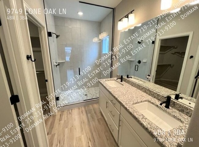 Building Photo - 9749 Lone Oak Ln