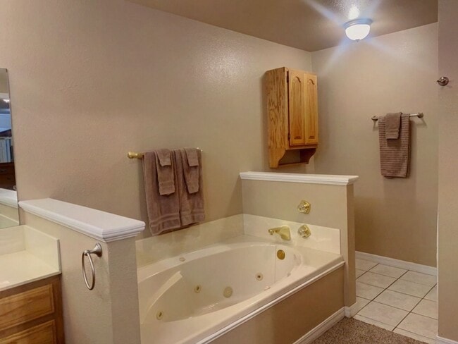 Building Photo - RENTAL Fully Furnished 4 bedroom home