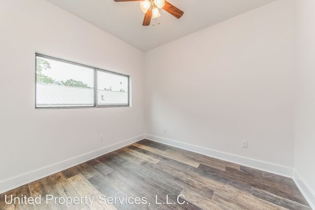 Building Photo - 1 br, 1 bath House - 313 Devalcourt #100