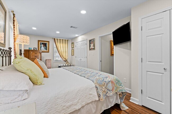 Building Photo - Spacious 4-Bedroom Home with Pool, Two Pri...