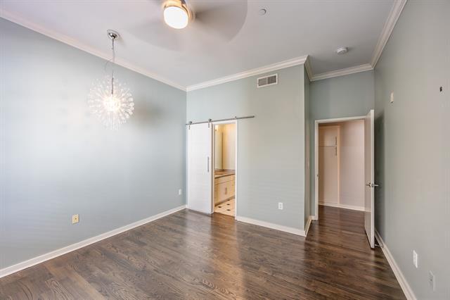 Building Photo - 3015 Bryan St