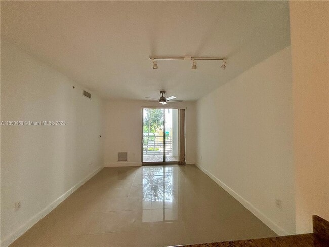 Building Photo - 1830 Radius Dr