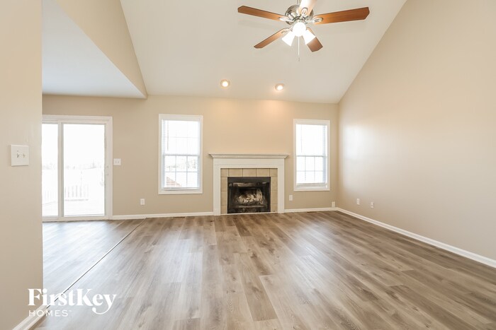 Building Photo - 2558 Centerstone Cir