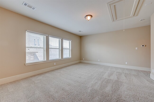 Building Photo - 10323 Hatcher Dr