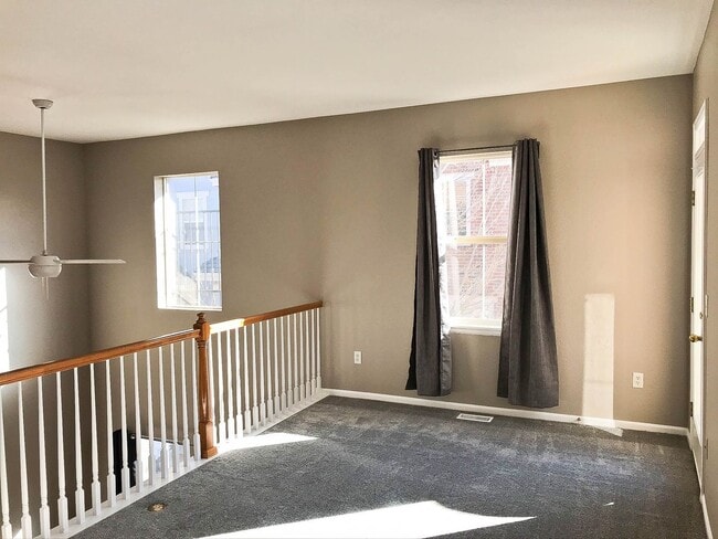 Building Photo - Dream Location! Attached 2 Car Garage!