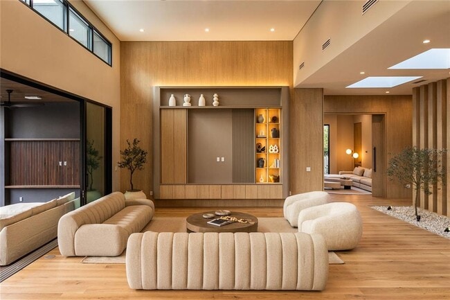 Building Photo - 8968 Bay Cove Ct