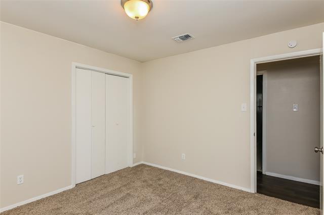 Building Photo - 2125 Rockmoor Dr