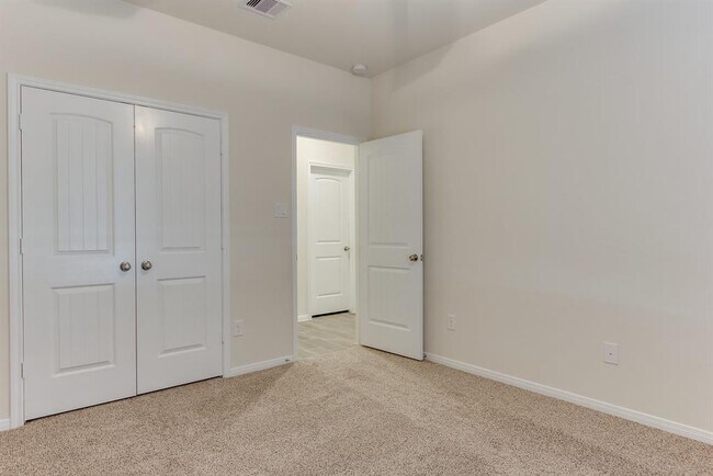 Building Photo - 1515 Holly Chase Ct
