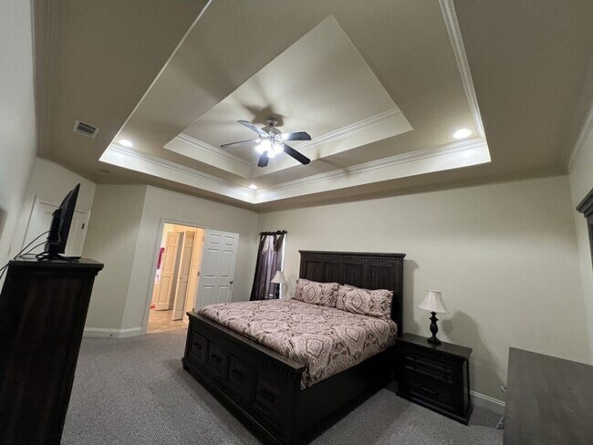 Building Photo - Beautifully Furnished 4-Bedroom Home in Zachary's Audubon Lakes!