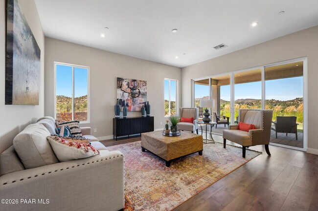 Building Photo - 1340 Rockwood Dr