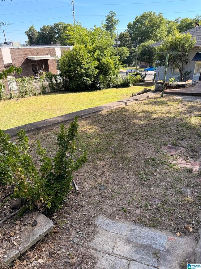 Building Photo - 3017 Ensley Ave