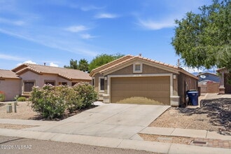 Building Photo - 8435 E Bowline Rd
