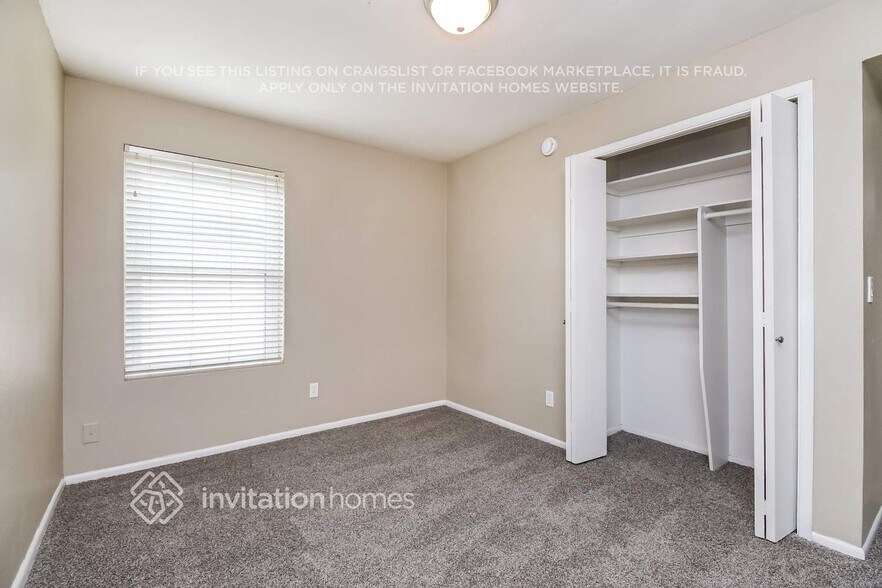 Building Photo - 331 S Cholla St