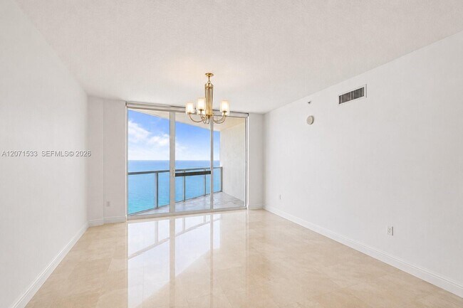 Building Photo - 16699 Collins Ave
