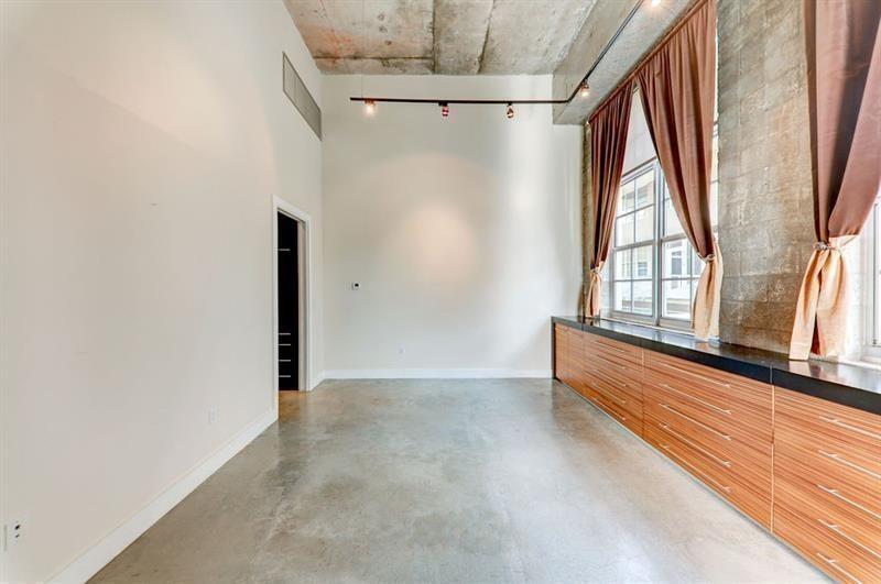 Building Photo - 435 N Andrews Ave