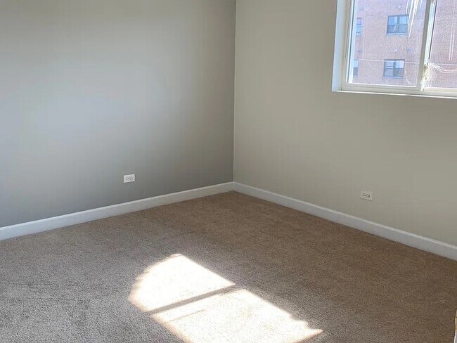 Building Photo - Residences At Ridge (6414)