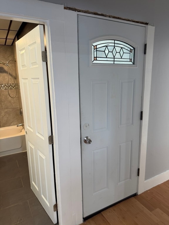 Building Photo - 17 Nichols St