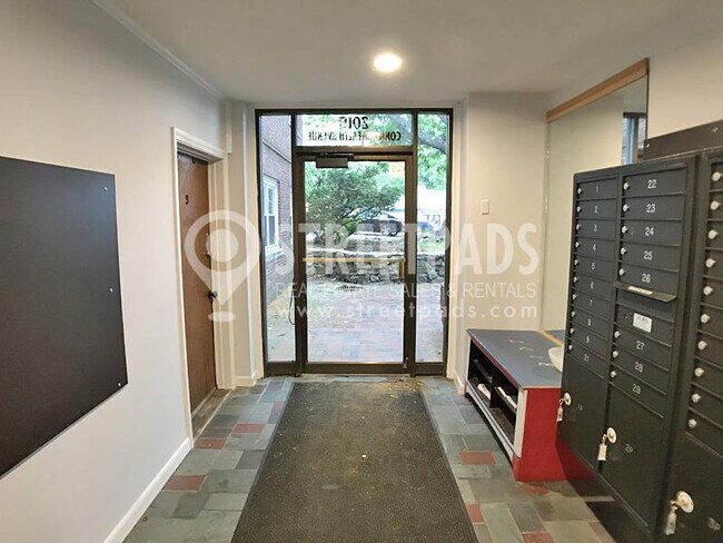 Building Photo - 1 bedroom in Boston MA 02135