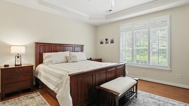 Building Photo - Charming 3 Bed, 2.5 Bath Condo in Midlothi...