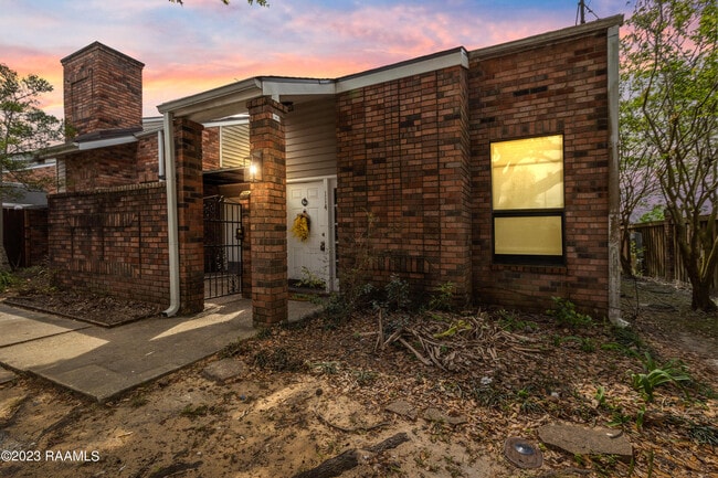 Building Photo - 183 Steiner Rd