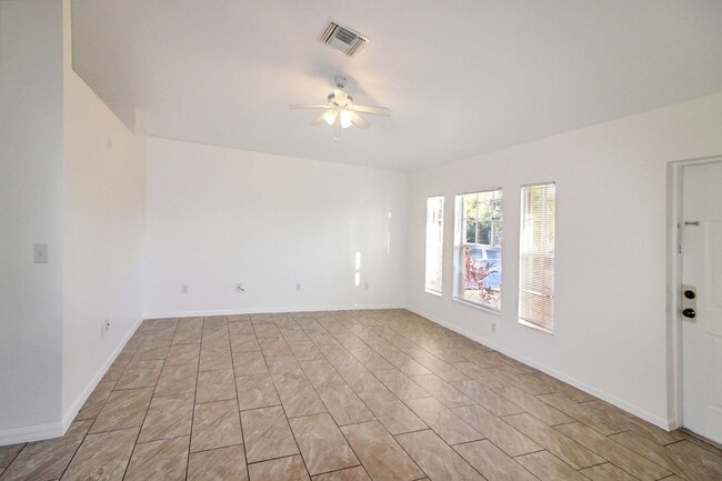 Building Photo - North Port Annual Home for Rent