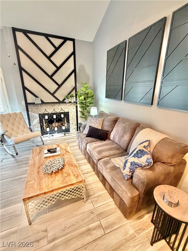 Building Photo - 2700 Lodestone Dr