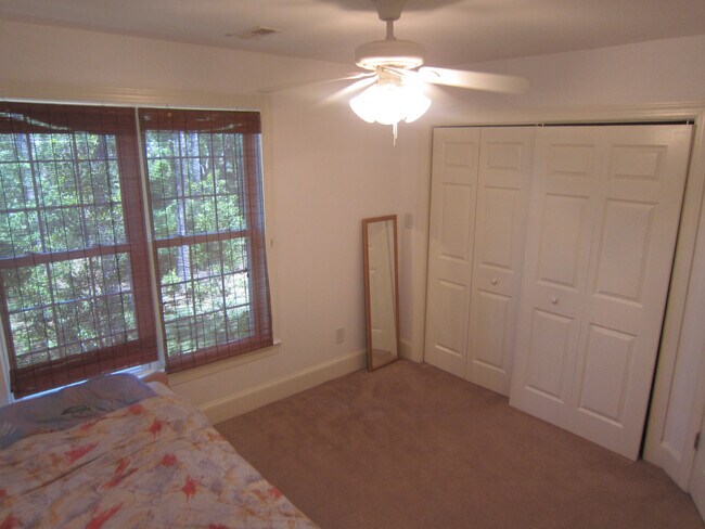 Building Photo - Live Where Others Vacation | 4BR Unique Home in the Gated Community of Fairfield Harbour!