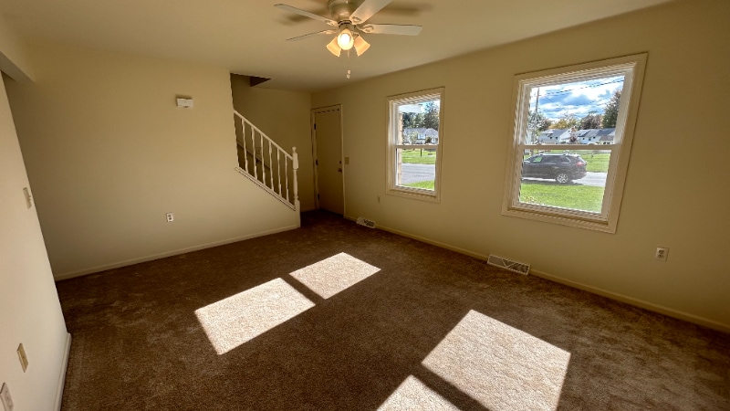 Building Photo - 249 Mercer Ave