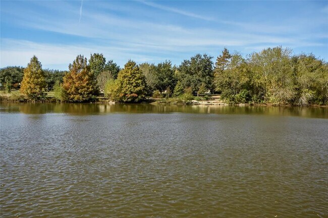 Building Photo - 14710 Montoro Dr