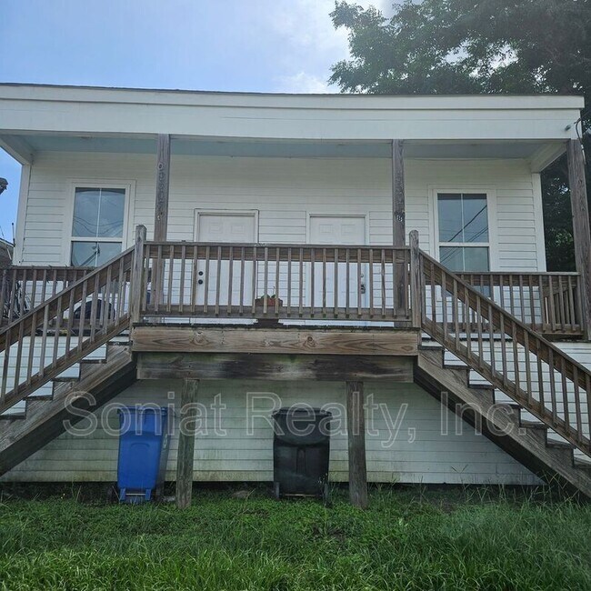 Primary Photo - 5507B Warrington Drive