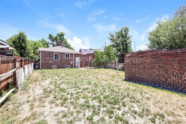 Building Photo - 2029 S Pennsylvania St