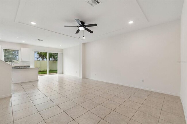 Building Photo - 34214 Rogallo Ln