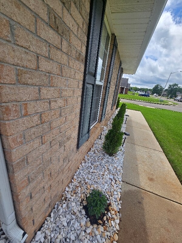 Building Photo - 101 Herrick Dr SW