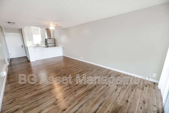 Building Photo - 944 Fletcher Ln