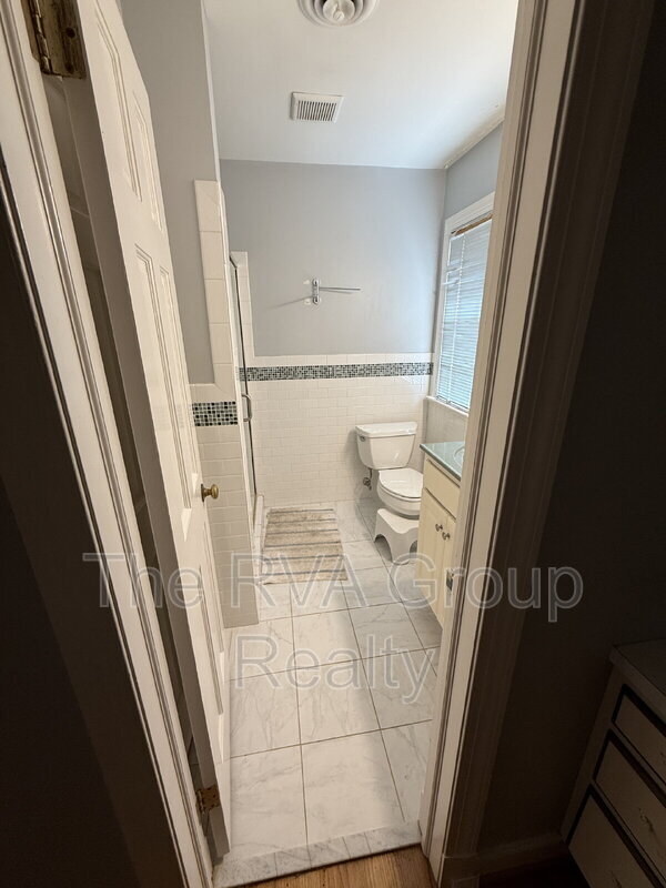 Building Photo - 10075 Aragon Dr