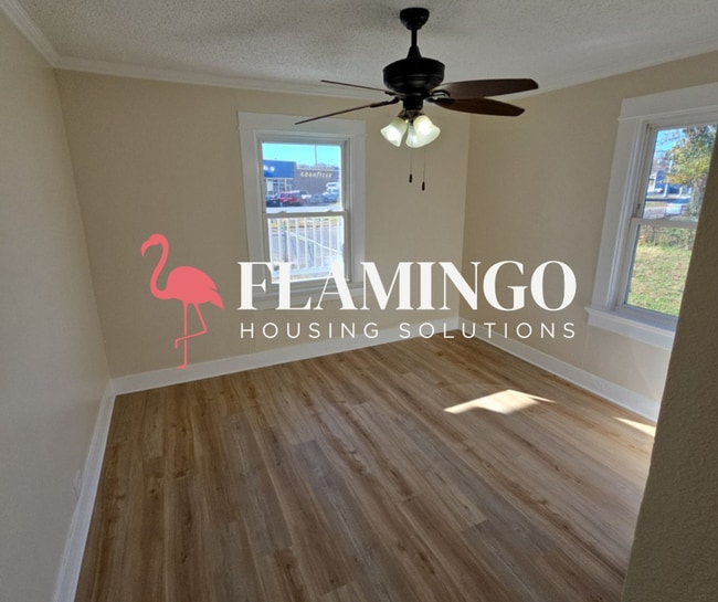 Building Photo - 25 Castlewood Ave