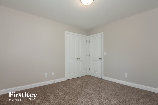 Building Photo - 3611 Alamito Ln