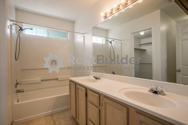 Building Photo - 10749 Capricorn Pl NW