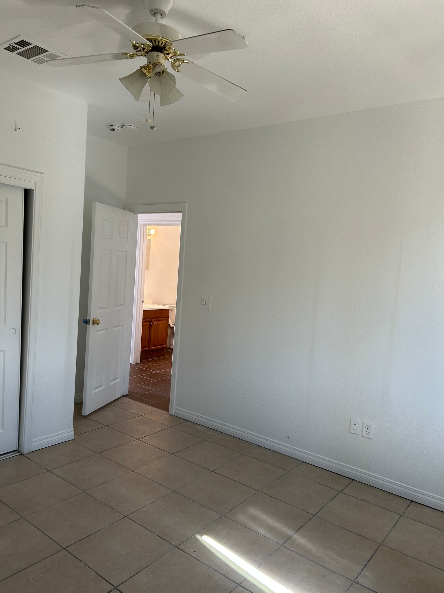 Bedroom - 10730 Garibaldi Dr