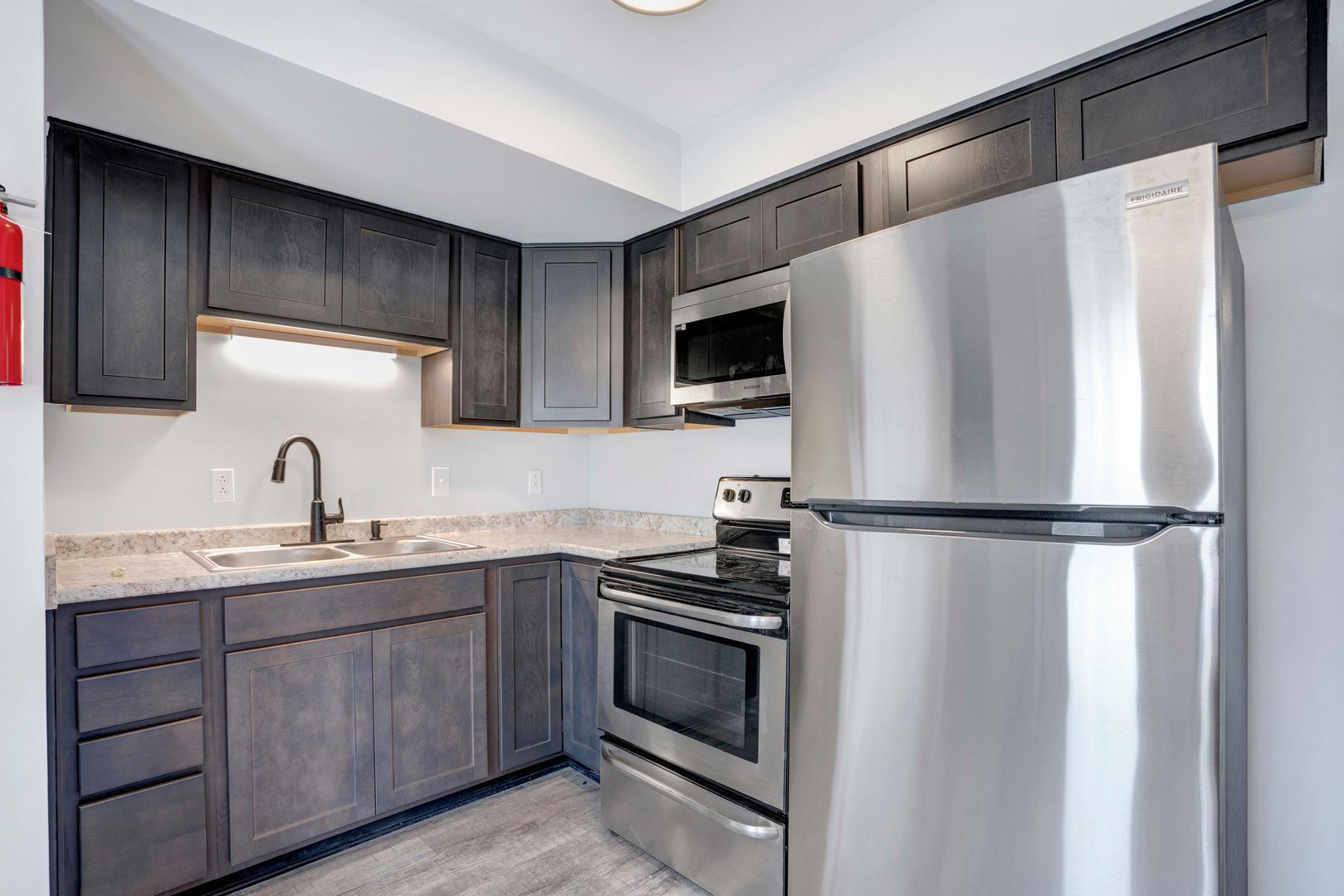 Building Photo - 1108 Pembroke Oak Grove Rd