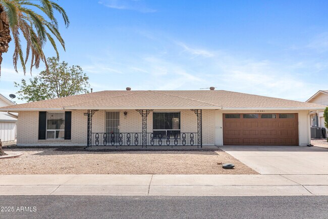 Building Photo - 10301 W Charter Oak Dr