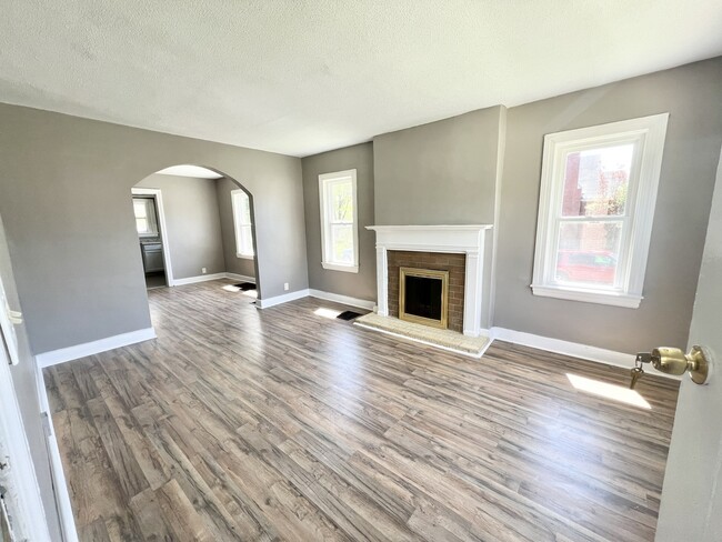 Building Photo - 1453 Olive St