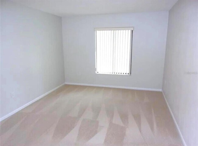 Building Photo - 1344 Pine Ridge Cir E