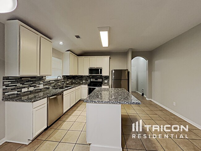 Building Photo - 10818 Harston Dr